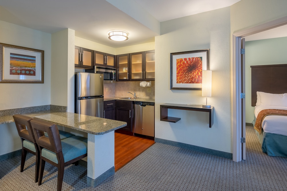 Staybridge Suites Wilmington - Brandywine Valley 35/55
