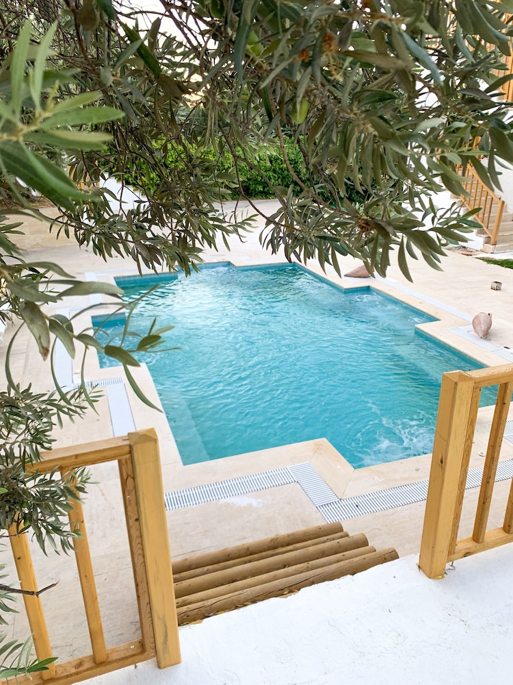 Alacati Barbarossa Hotel 35/39