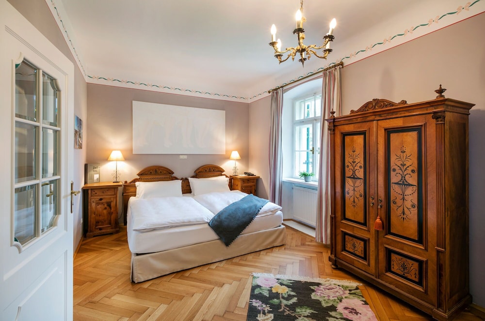 Hotel Landhaus zu Appesbach 11/50
