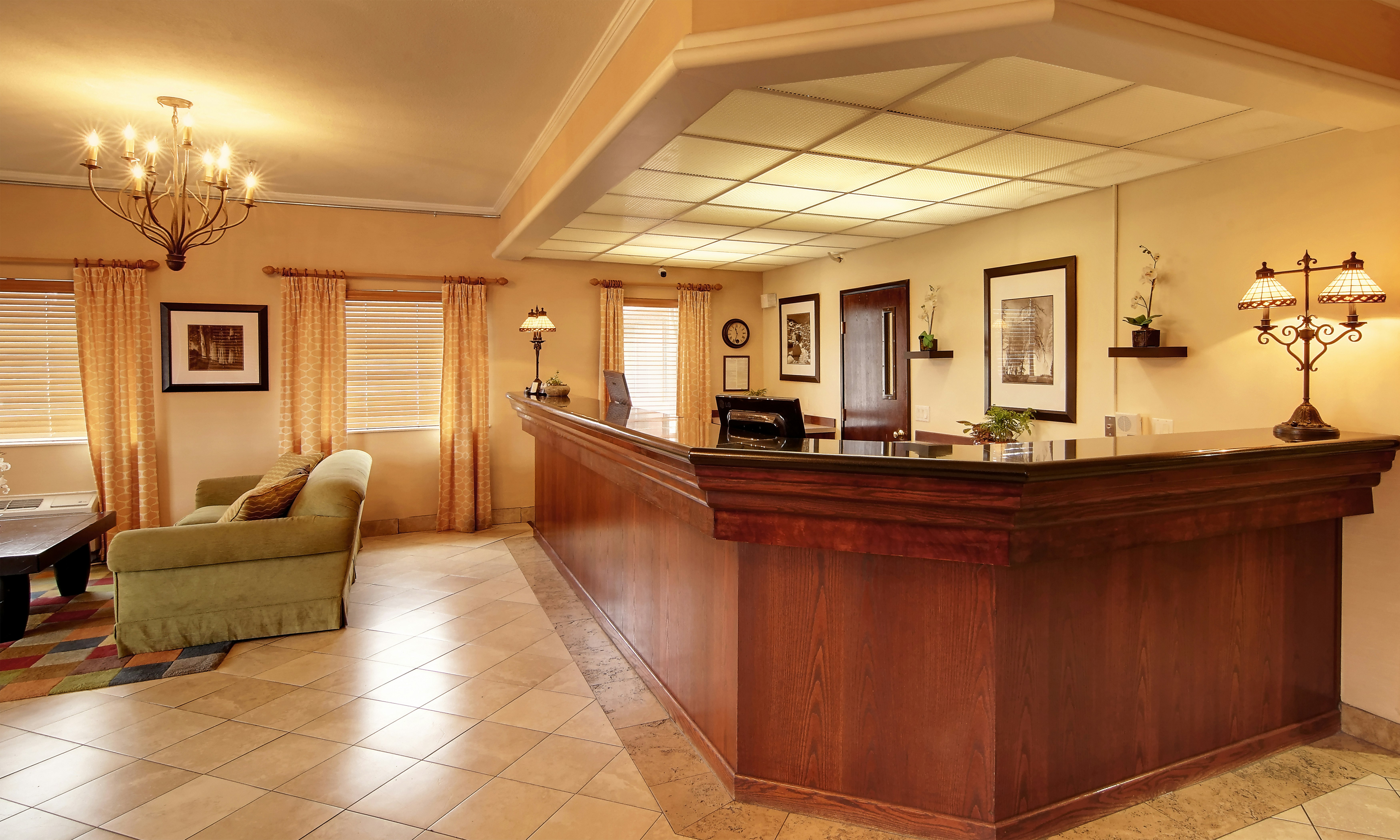 Phoenix Inn Suites South Salem 11/57
