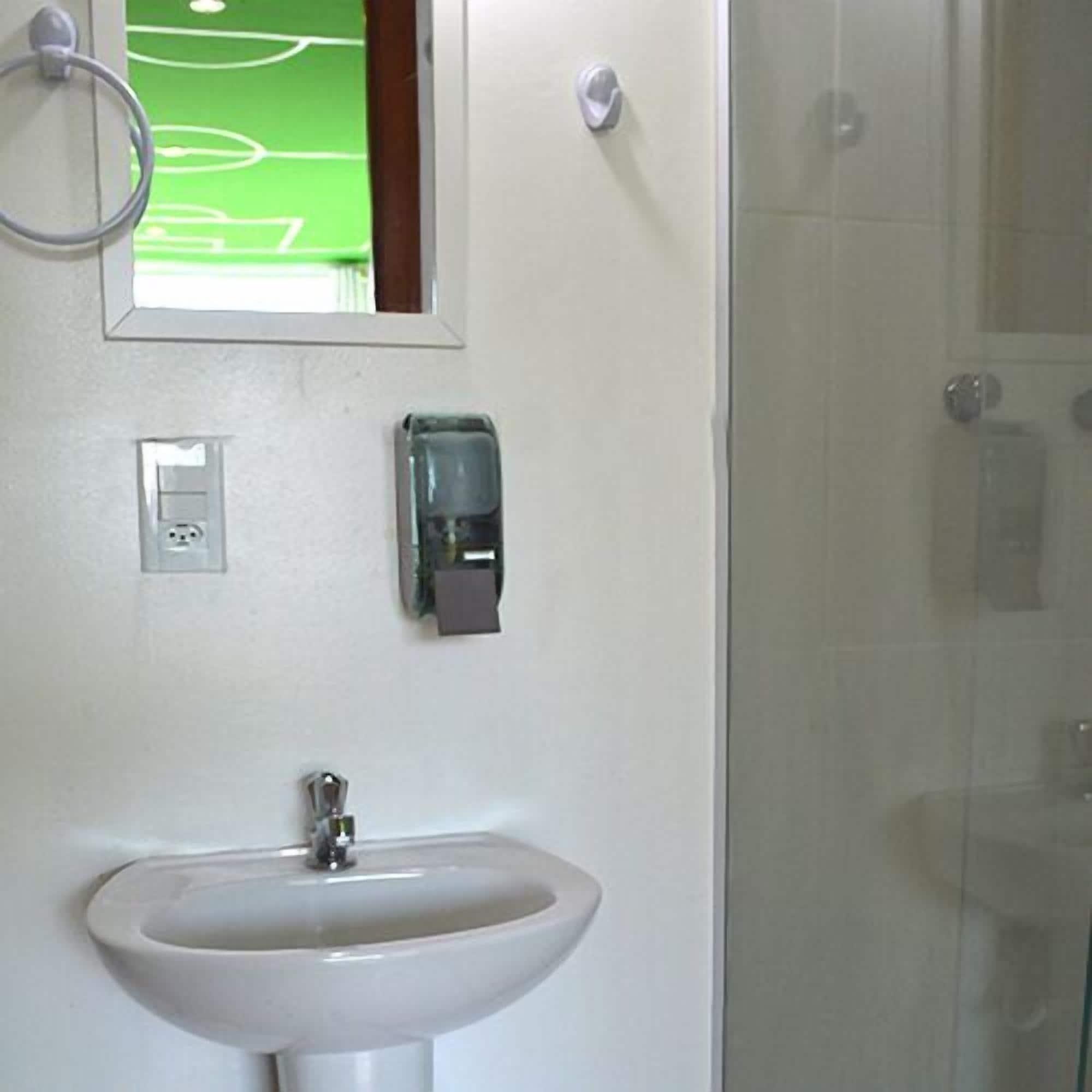 Arena Maracana Hostel 38/40