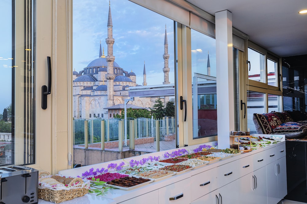 Eastanbul Suite 6/57