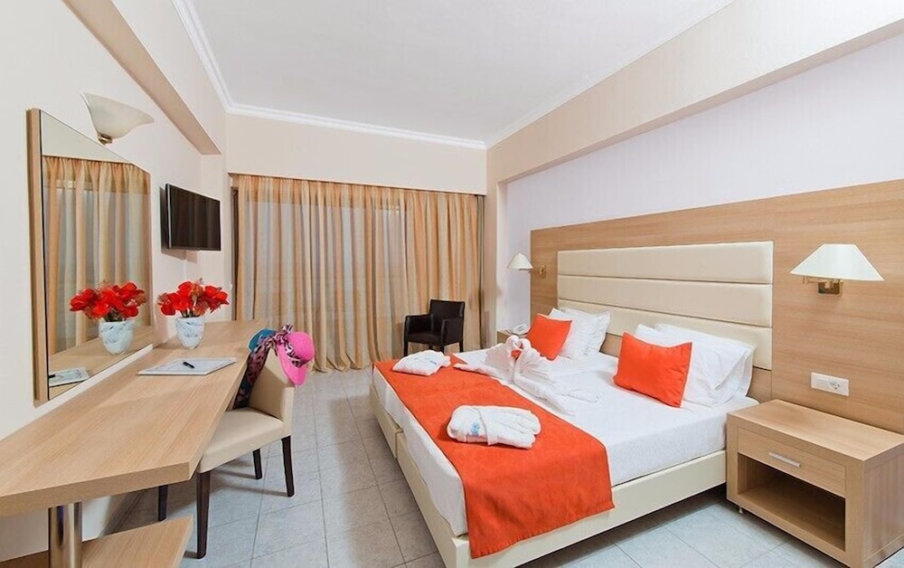 Standard, Single, Double Bed, Inland View، Belair Beach Hotel 2/6