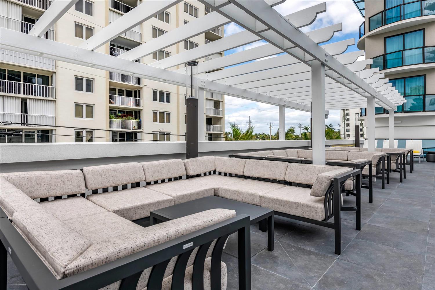 Cambria Hotel Fort Lauderdale Beach 25/41