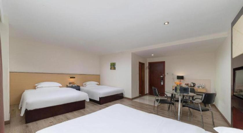 Greentree Inn Zhongshan Nanlang Town Light Rail Station Hotel 22/44