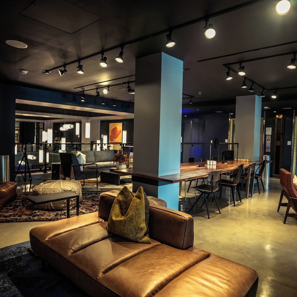 Moxy Houston Downtown 30/50