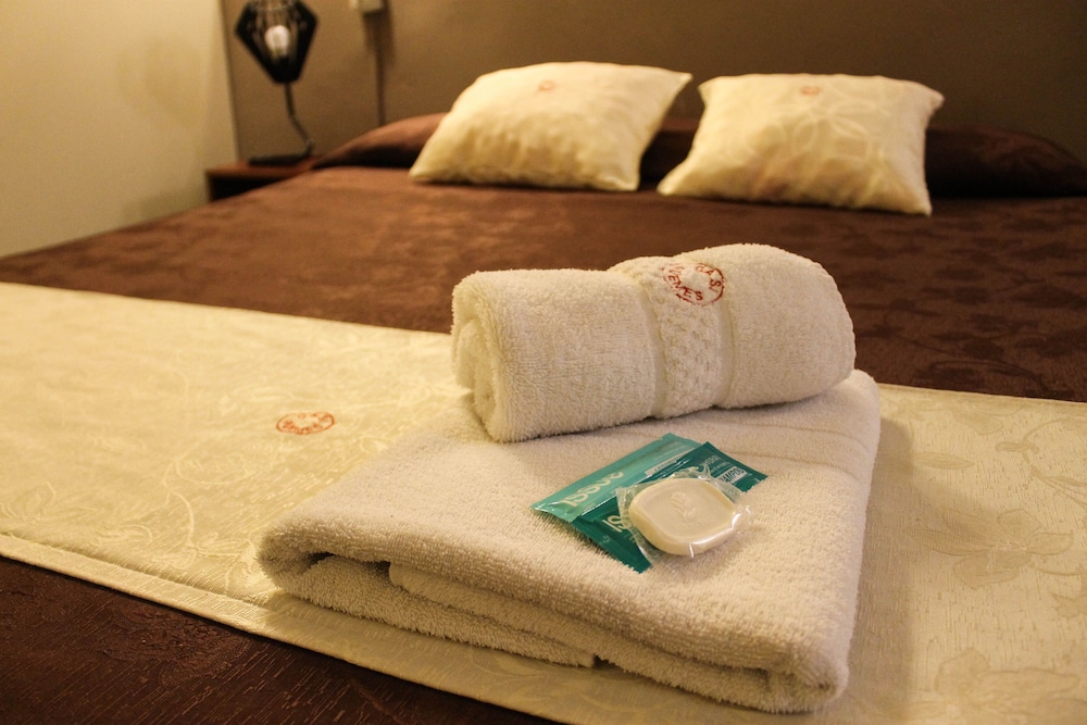 Casi Guemes Hotel 13/34