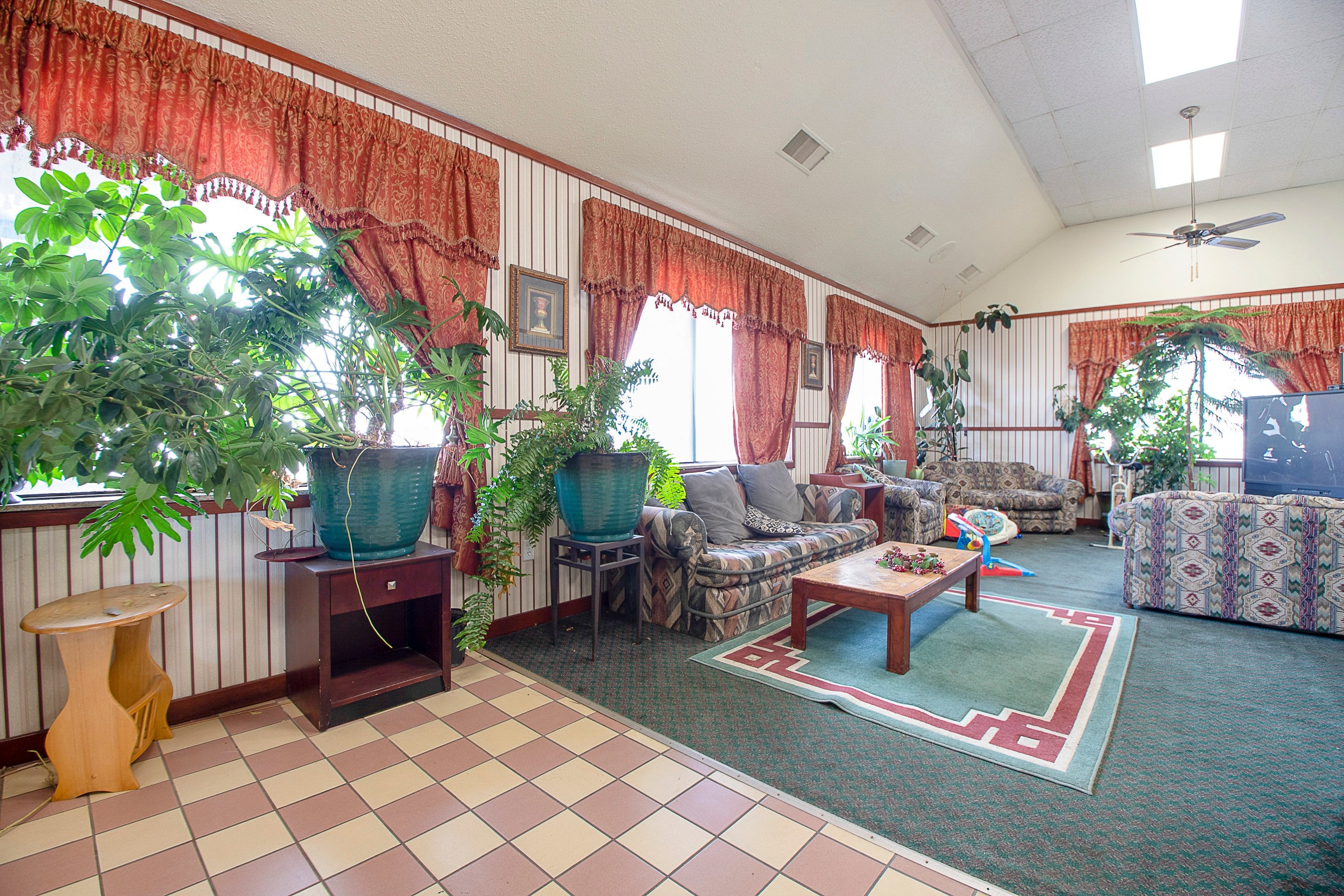 Hotel O Daylight Inn Elkhart I-90, IN 10/18