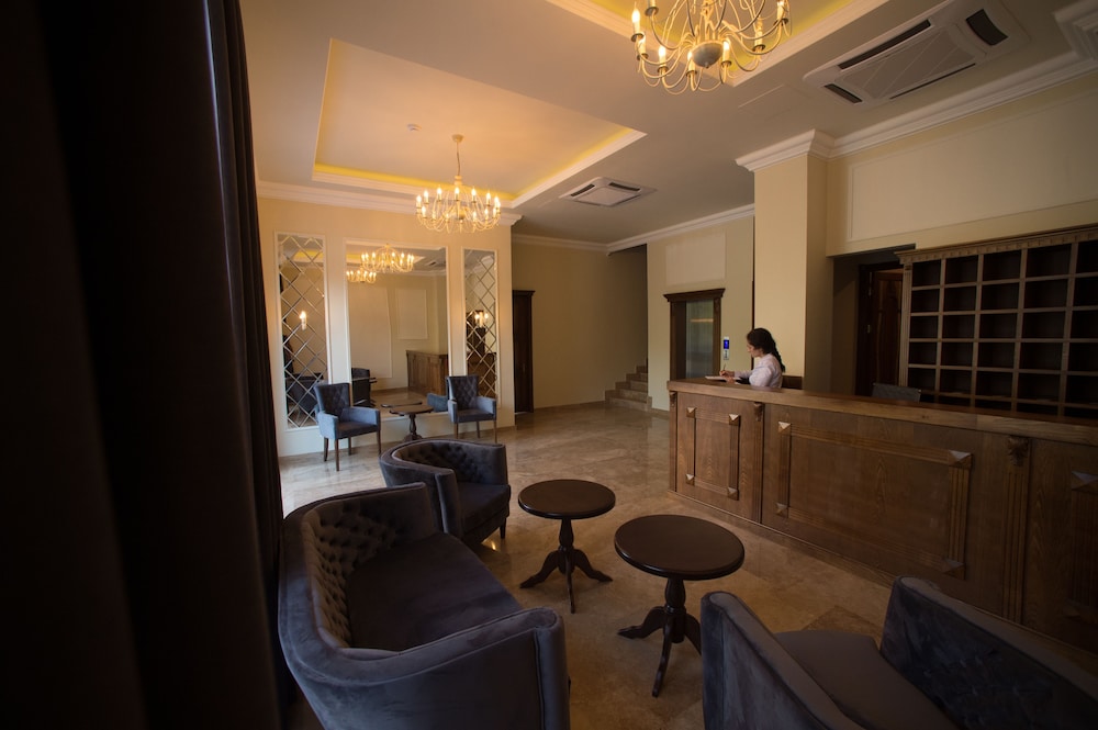 Boulevard Hotel 28/41