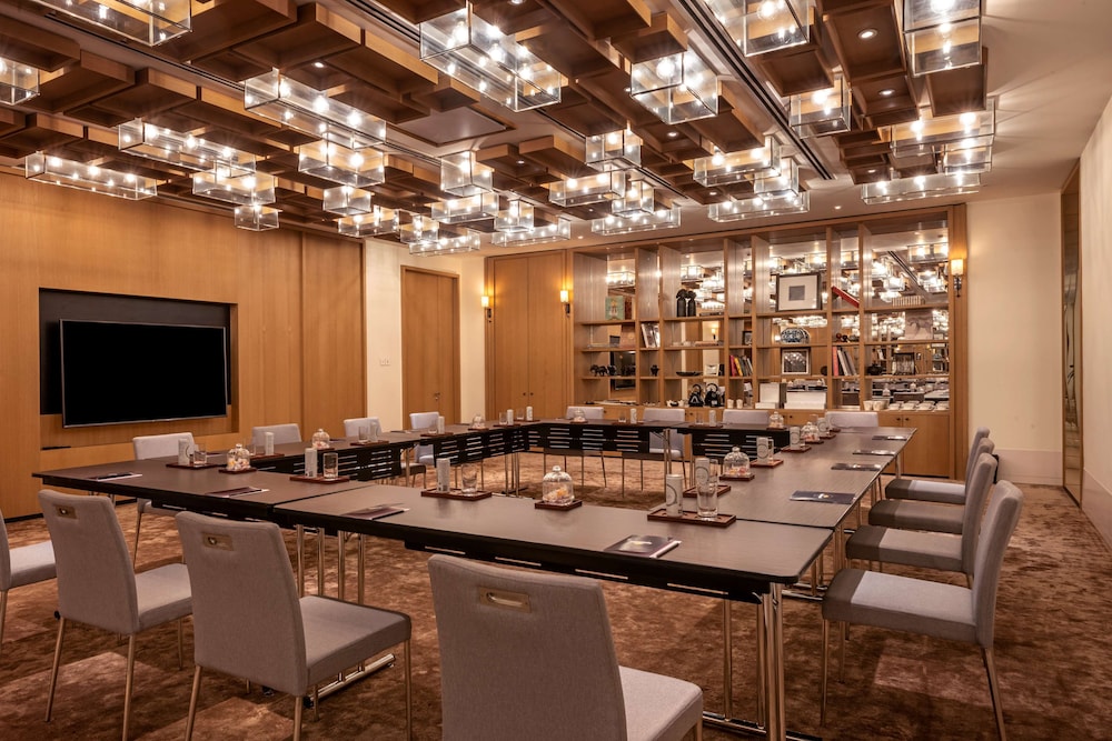 Grand Hyatt Gurgaon 39/48