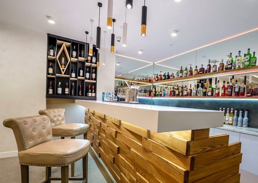 Dave Hotel Yerevan 3/25