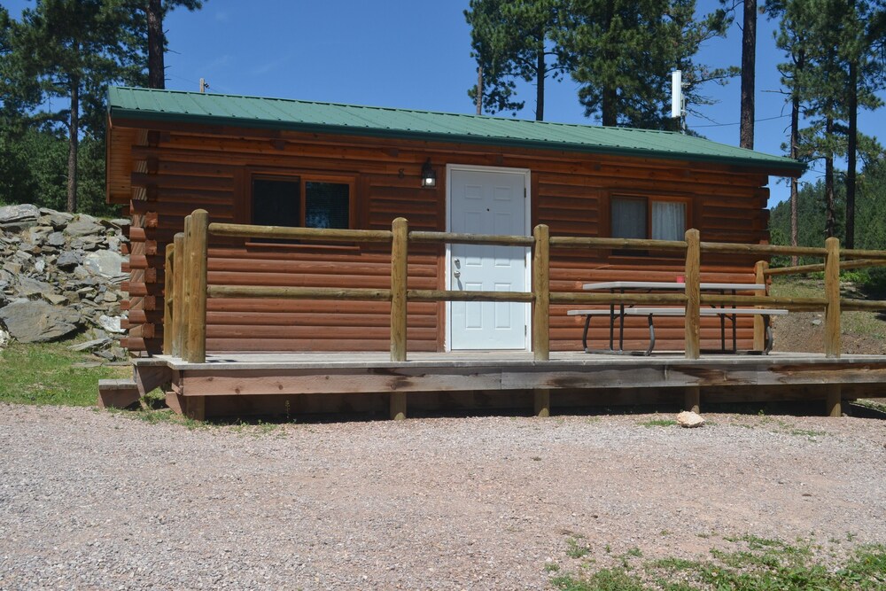 Holy Smoke Resort 4/50