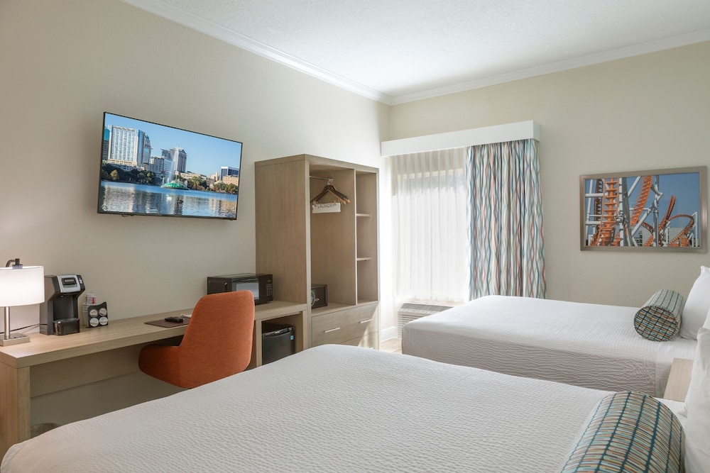 ROOM, DOUBLE BED