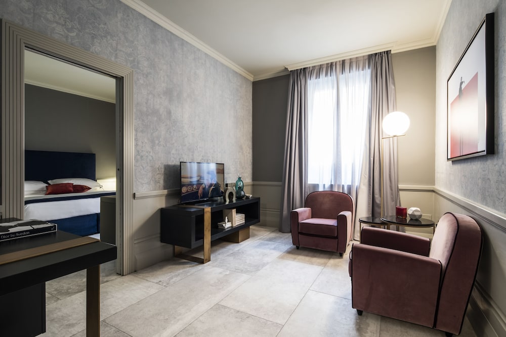 Palazzo Cornalia 32/50