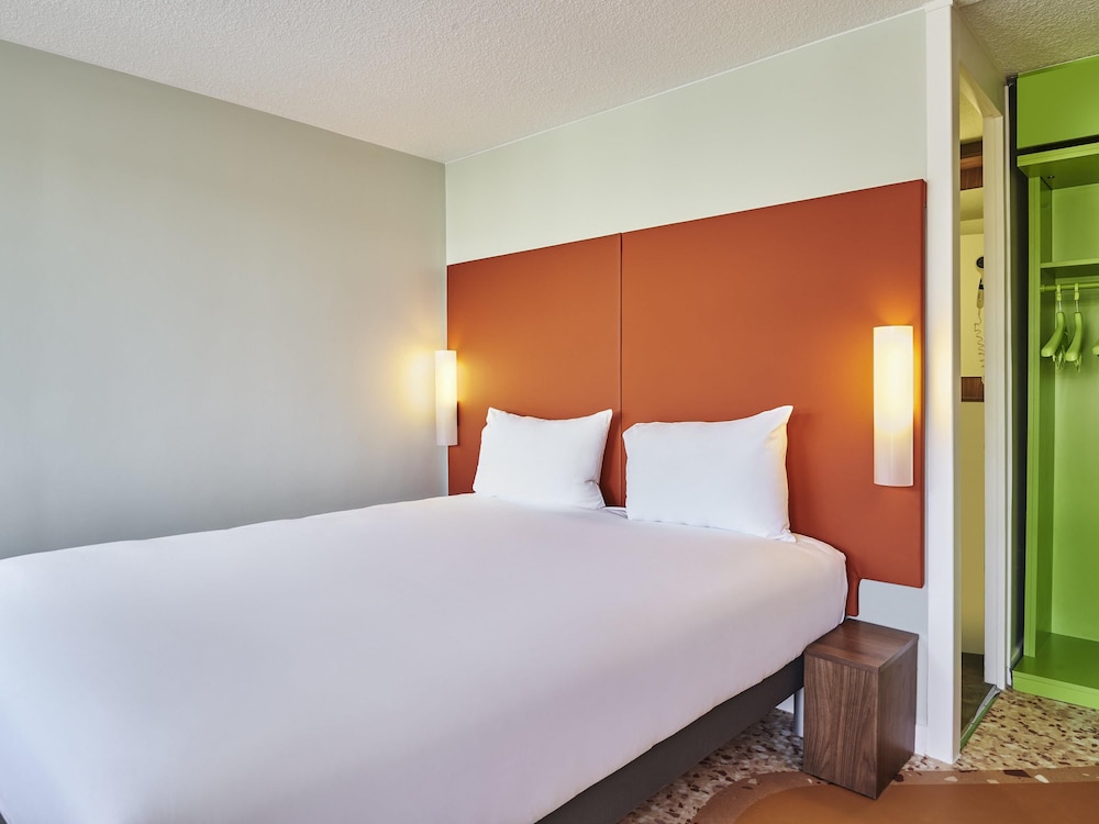 greet hotel Versailles - Voisins Le Bretonneux (ex. Campanile Voisins-Le-Bretonneux) 10/49