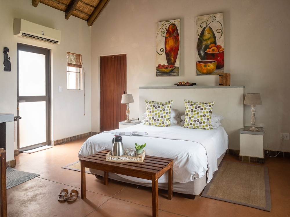 Mohlabetsi Safari Lodge 15/50