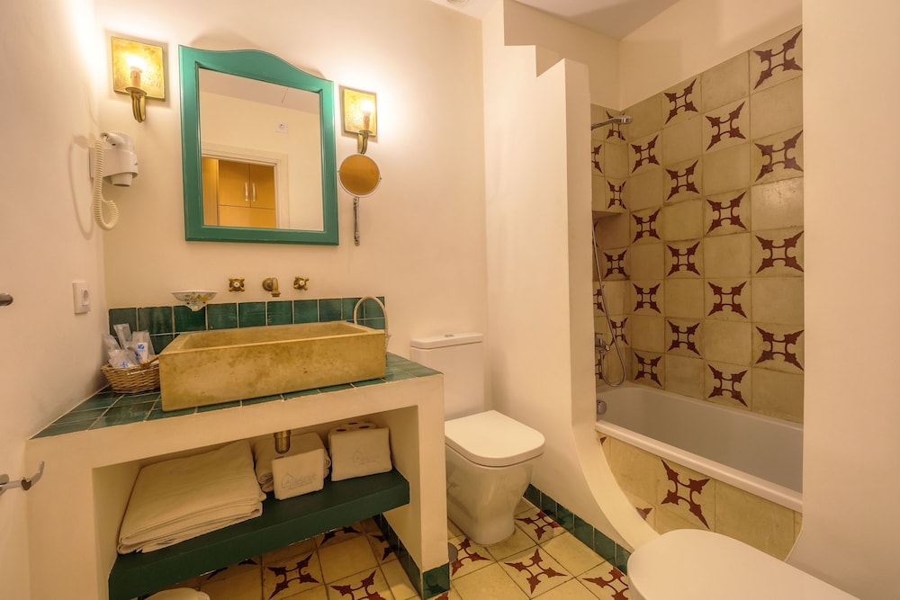 Apartasuites Alberca 48/50