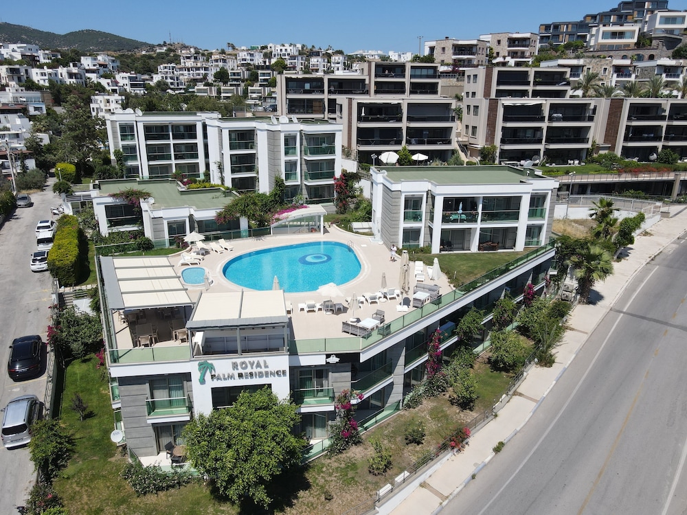 Royal Palm Residence 29/36