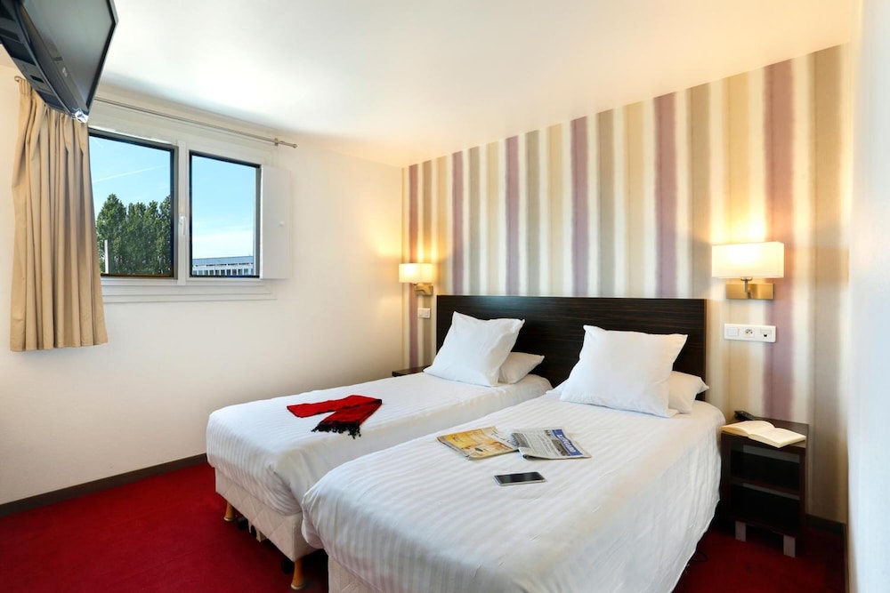 GRAND HOTEL SENIA 18/65