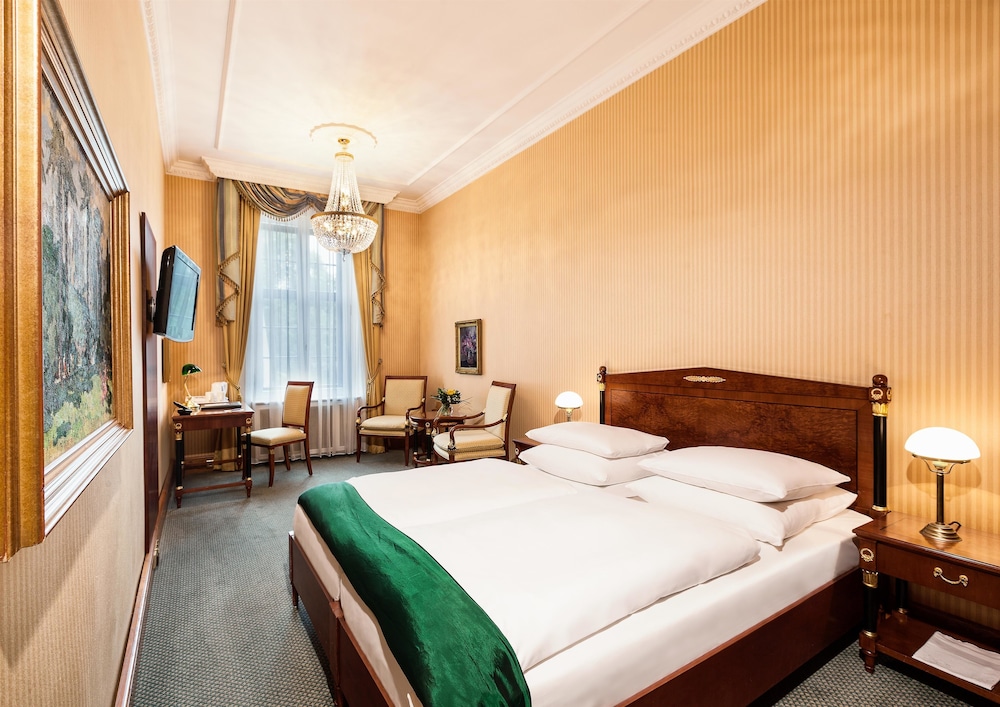 Best Western Premier Grand Hotel Russischer Hof 22/67