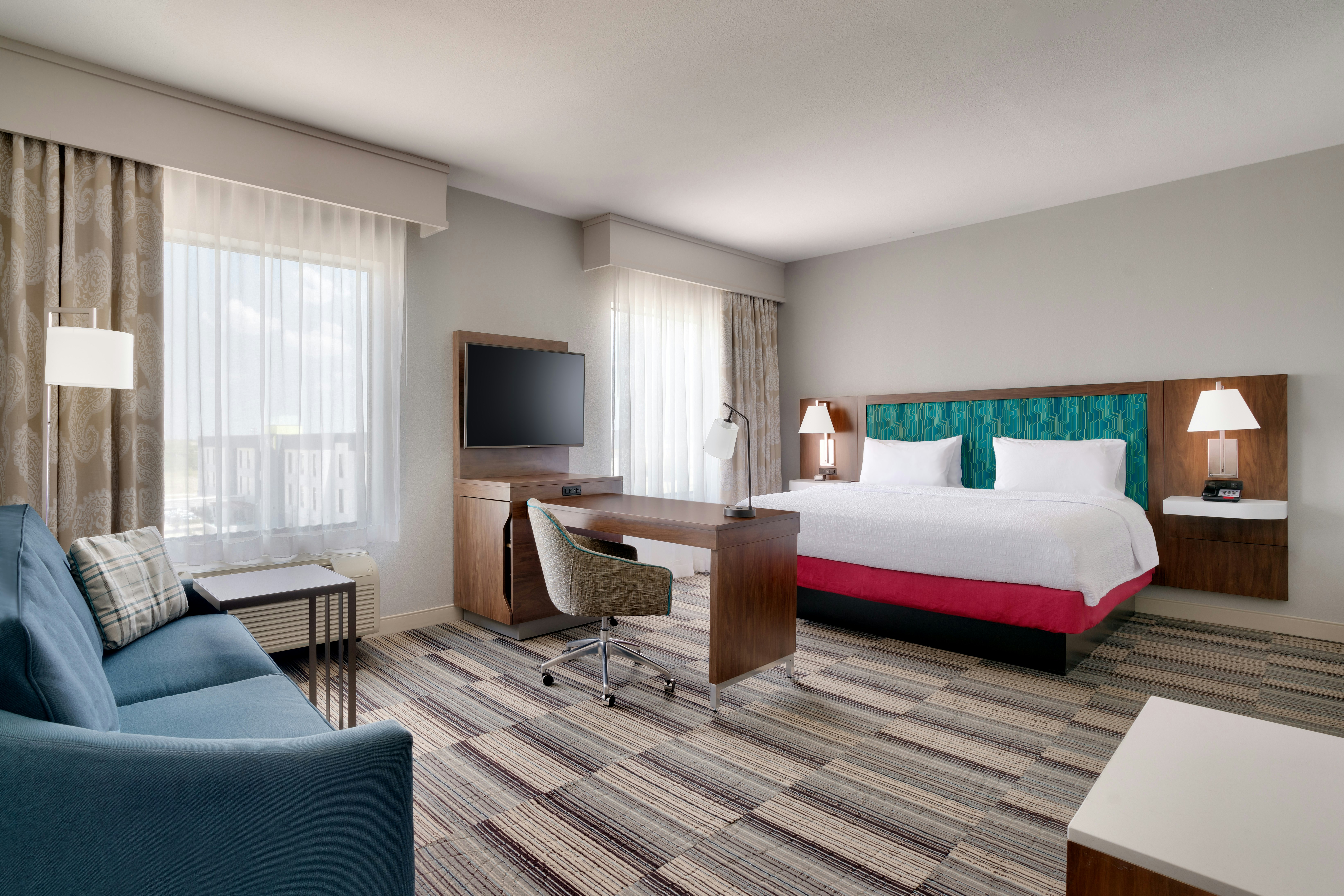 STUDIO, KING BED, ACCESSIBLE