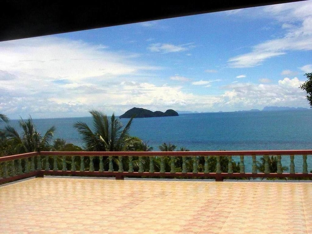 Golden Hill Resort 26/33