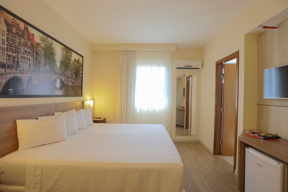 Hotel Amsterdam Montes Claros (ex. eSuites Montes Claros by Atlantica) 12/57