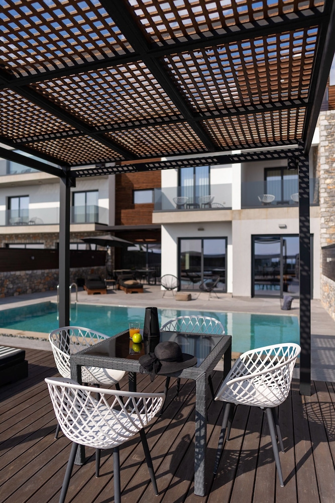 Amara Luxury Villas 35/50