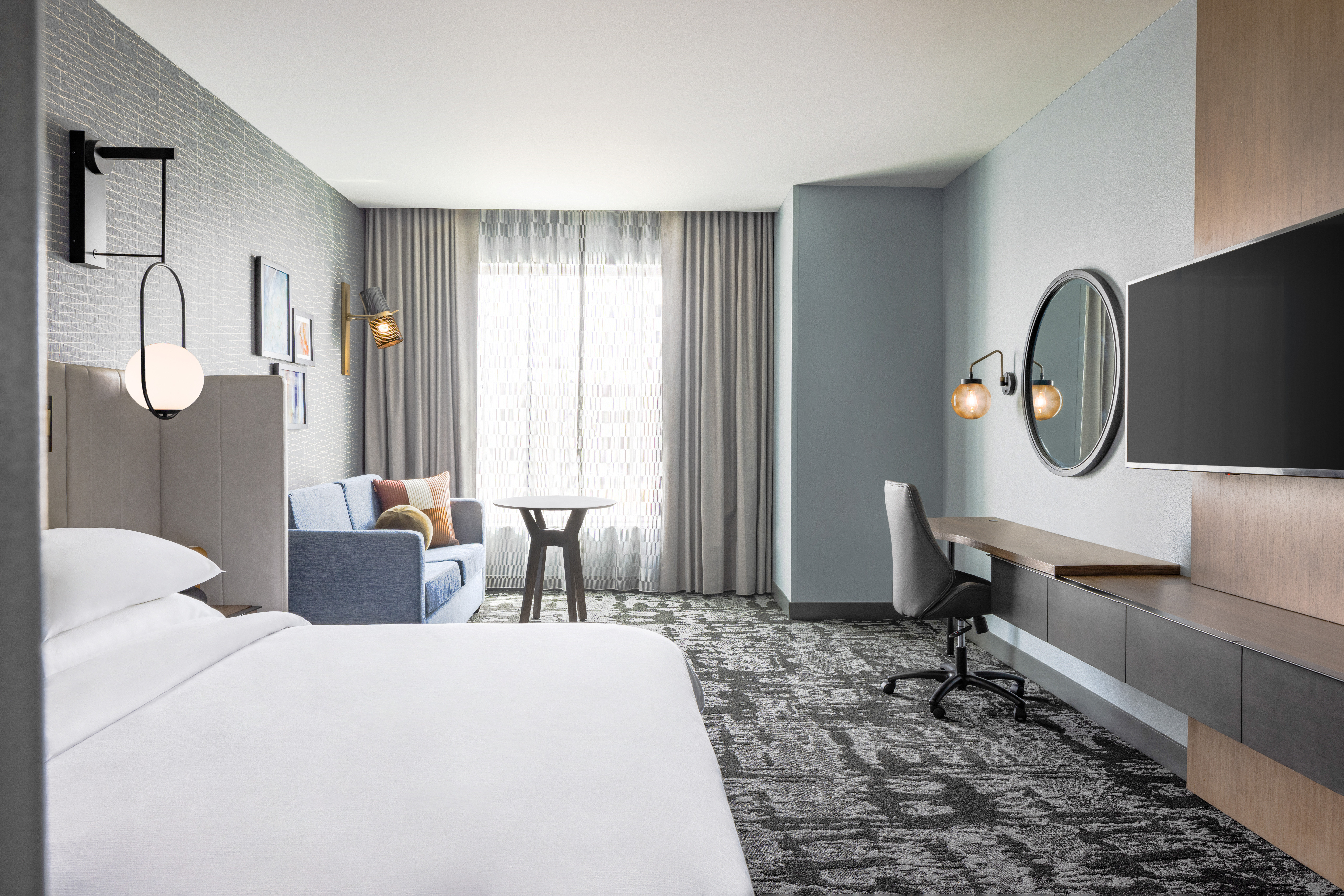 غرفة قياسية بسرير كينج، Crowne Plaza KEARNEY 2/4