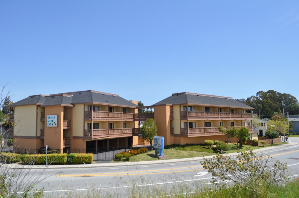 Ocean Gate Inn 8/58