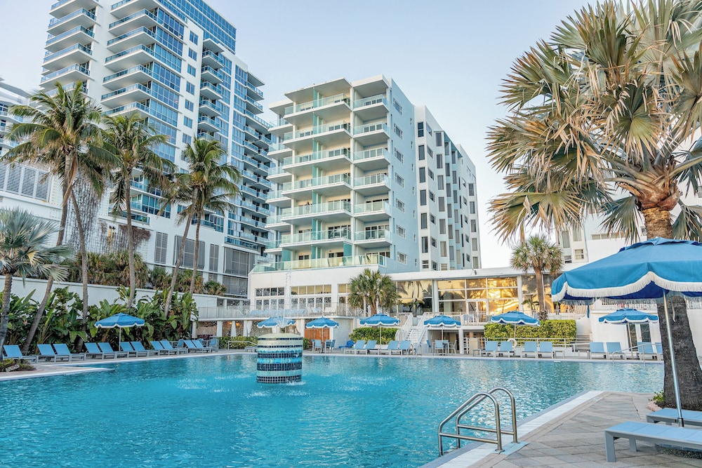 Sherry Frontenac Oceanfront Hotel 41/49