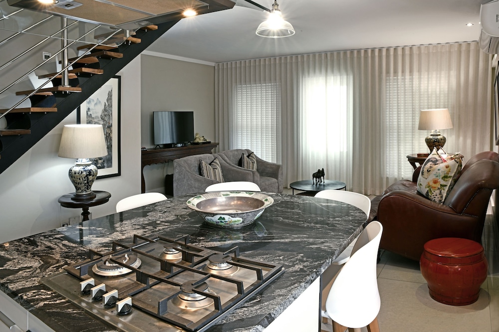 Le Petit Bijou Boutique Apartments 39/50