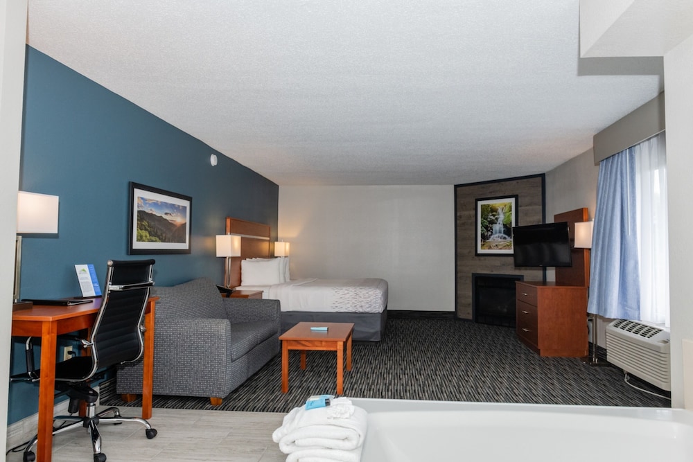 Twin Mountain Inn & Suites 31/71