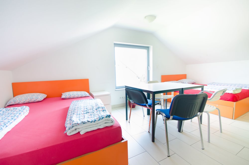 Simbol Rooms 27/41