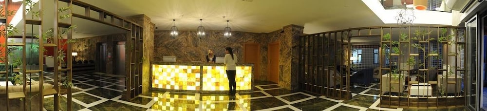 Neba Royal Hotel 6/50