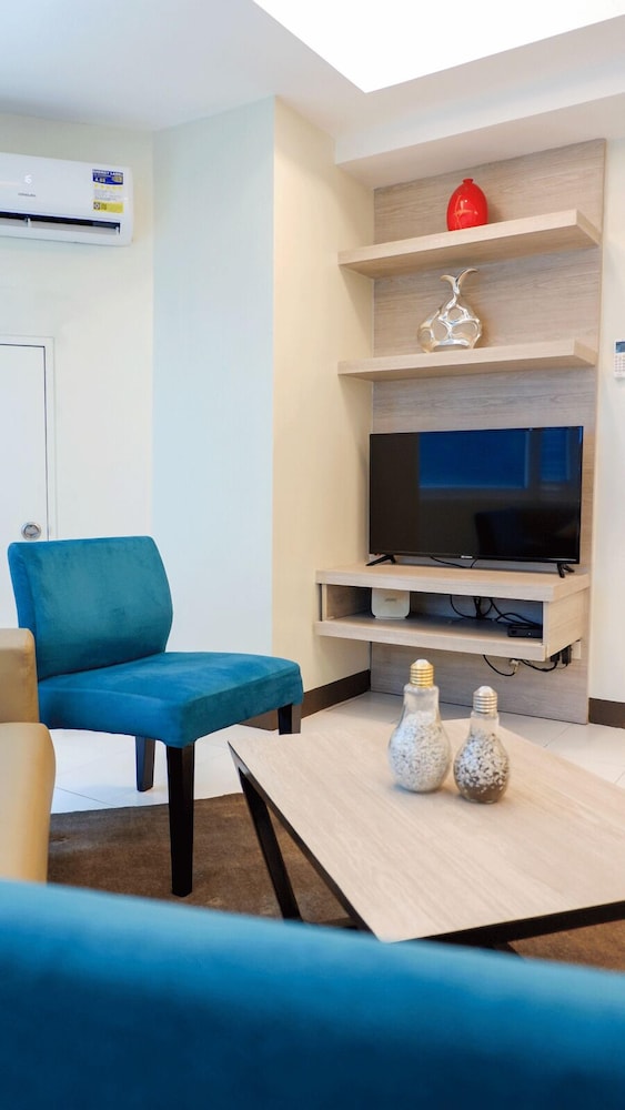The Exchange Regency Residence Hotel 62/66