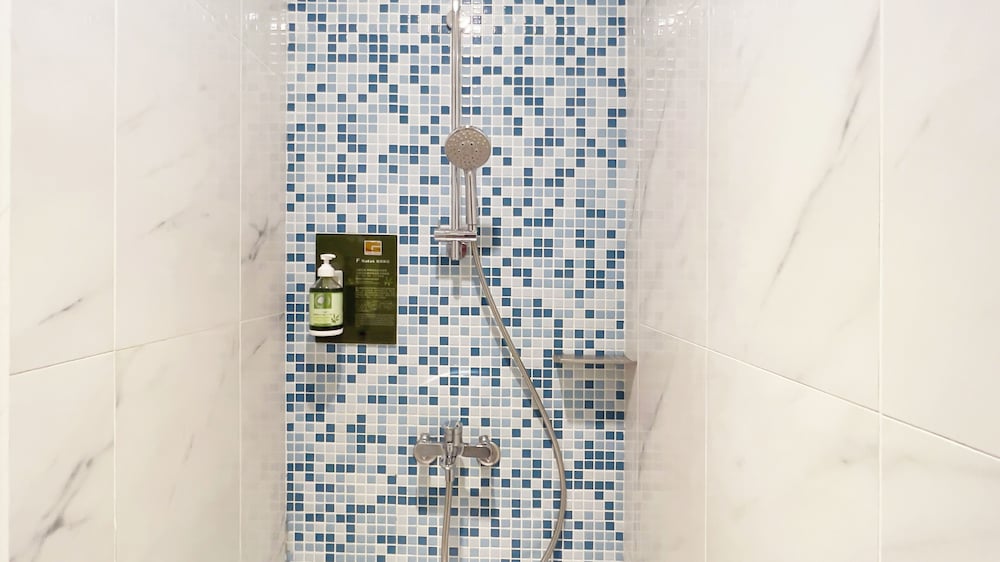 F Hotel Luzhou Taipei 24/47