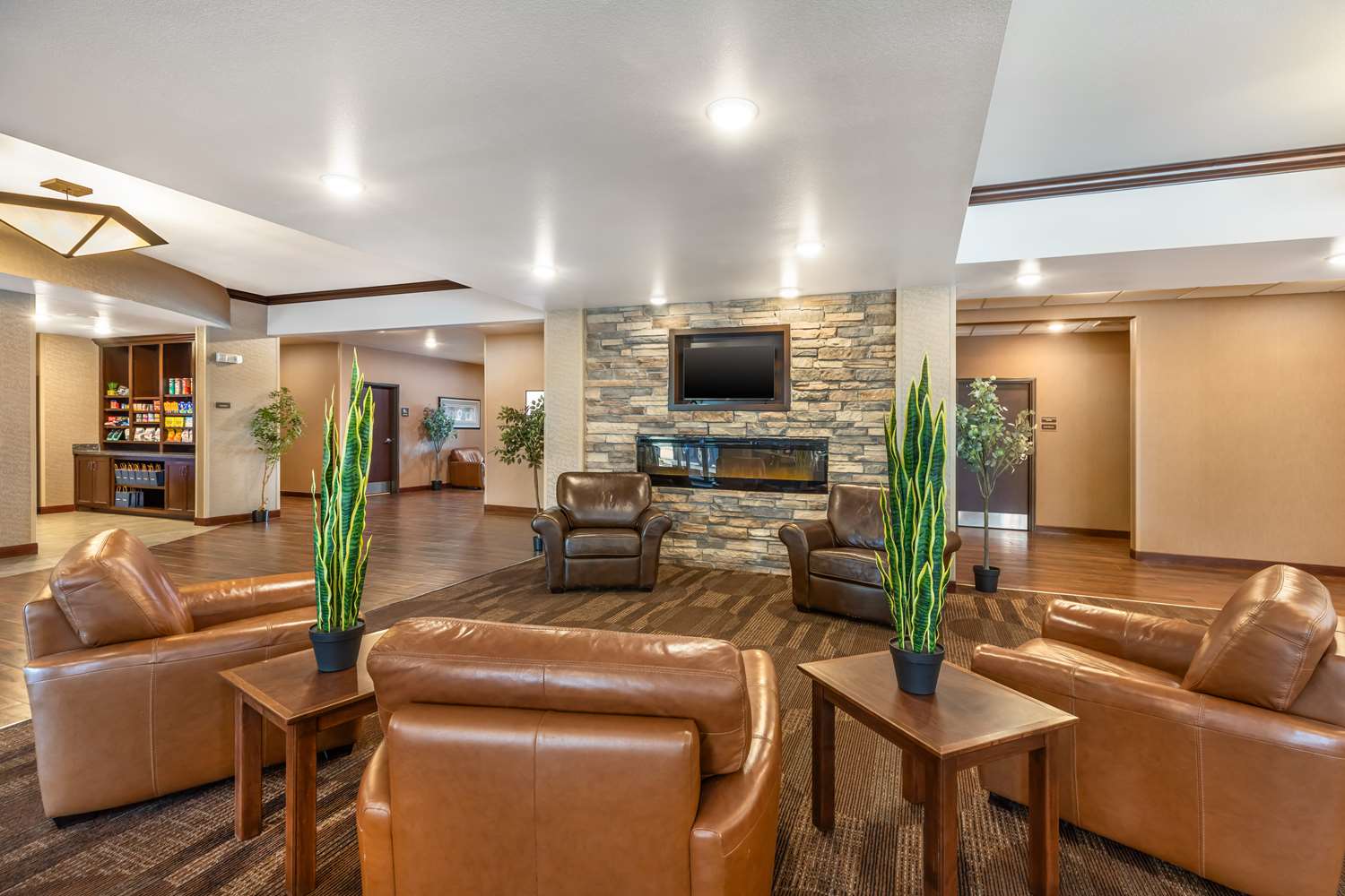 Best Western Plus Casper Inn & Suites 18/33