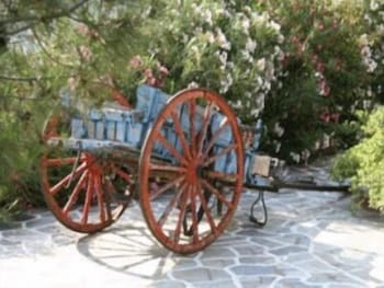 Pnoi Hotel 40/49