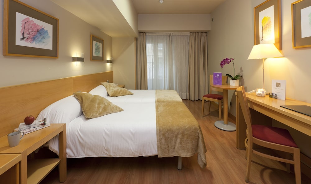 City, Double Bed، Victoria 4 Hotel 9/10
