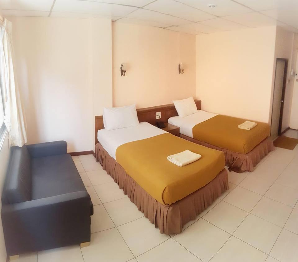 Top Thai Hotel 10/49