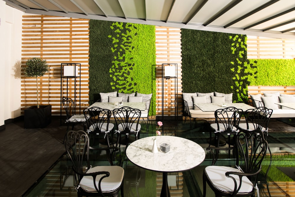 Antigon Urban Chic Hotel by GHH 59/67