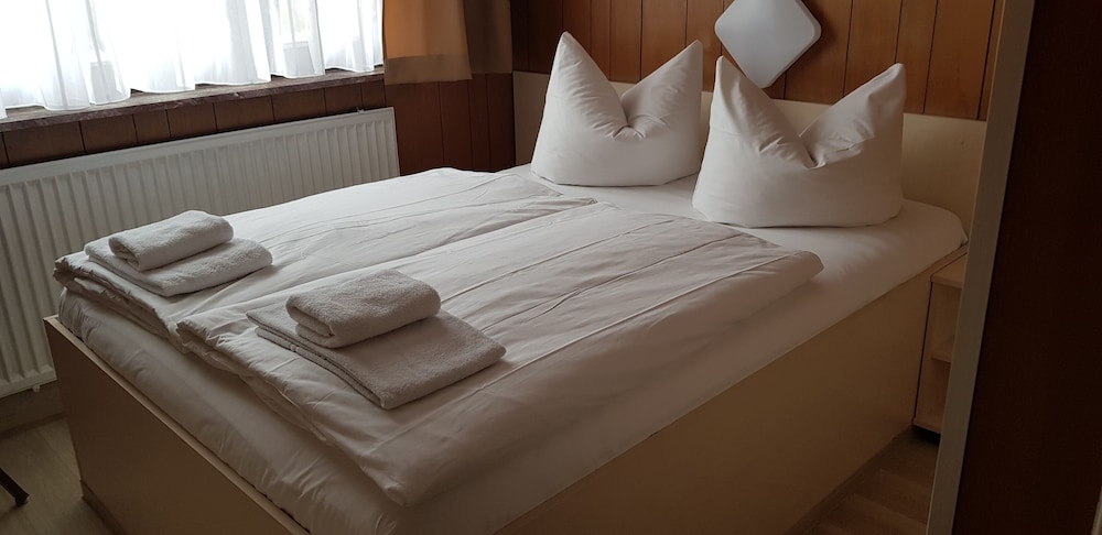 Central-Hotel Tegel 19/50