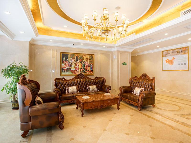Vienna Classic Hotel (Huizhou Dahuxi) 36/39