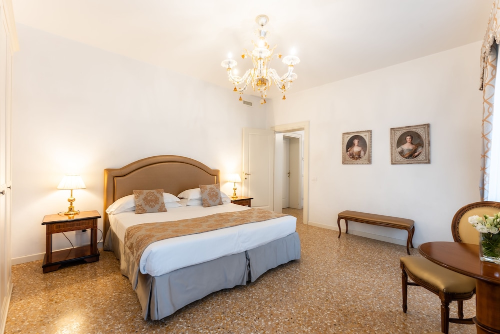 San Teodoro Palace 21/66