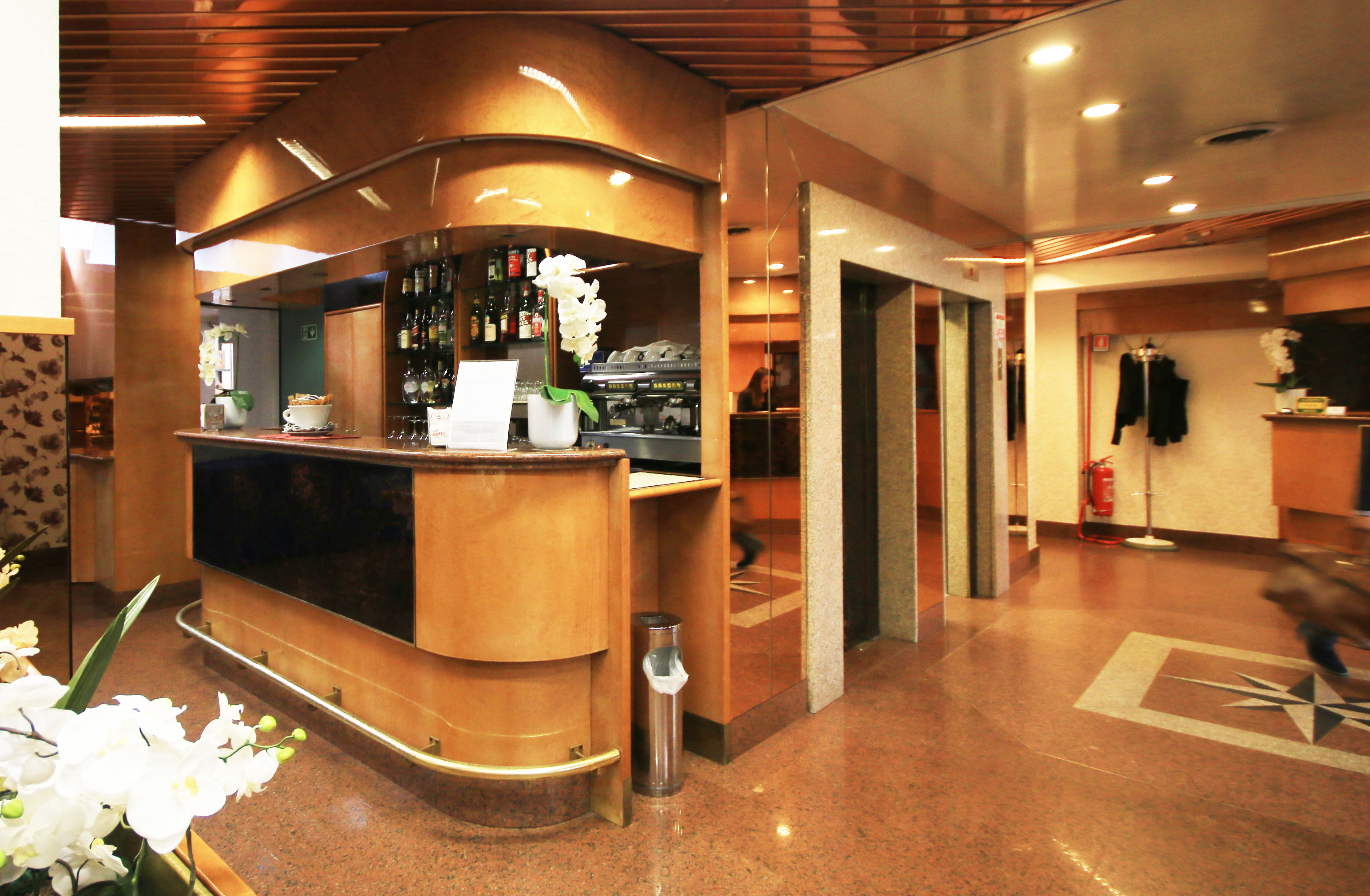 Lido Hotel 2/27