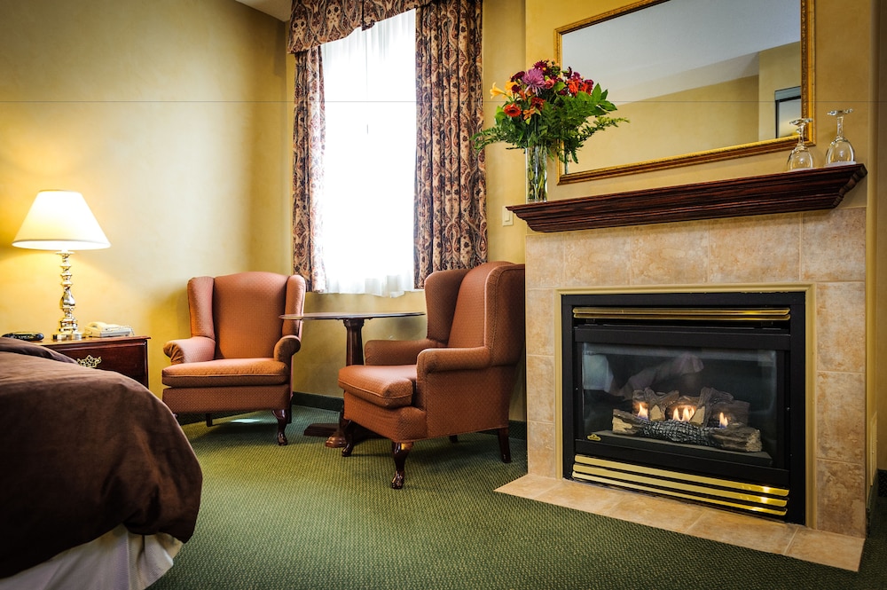 Peterborough Inn & Suites Hotel 47/64
