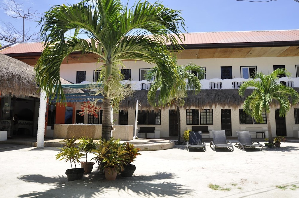Little Mermaid Dive Resort 53/54