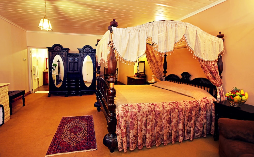 Firs Boutique 7/33