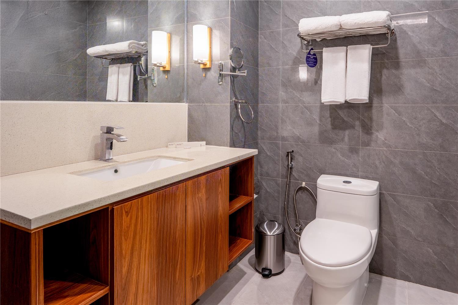 Best Western Plus Hotel Subic 65/65